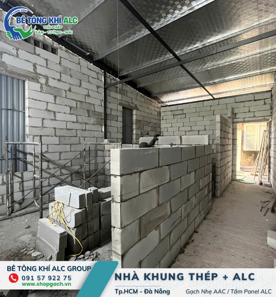 cong-trinh-nha-pho-su-dung-gach-aac-lau-dai